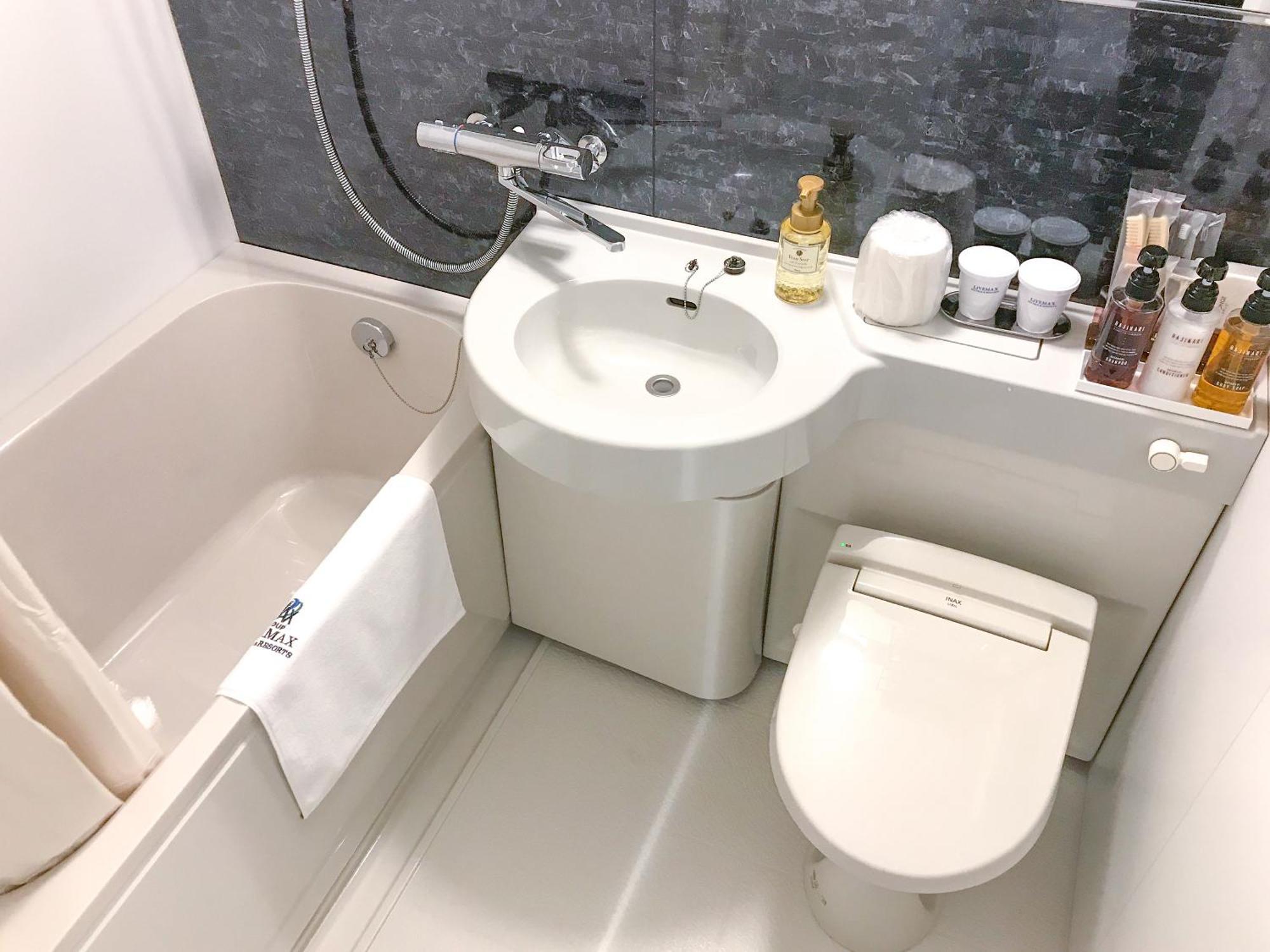 Hotel Livemax Budget Iyo Mishima Shikokuchuo Exterior photo